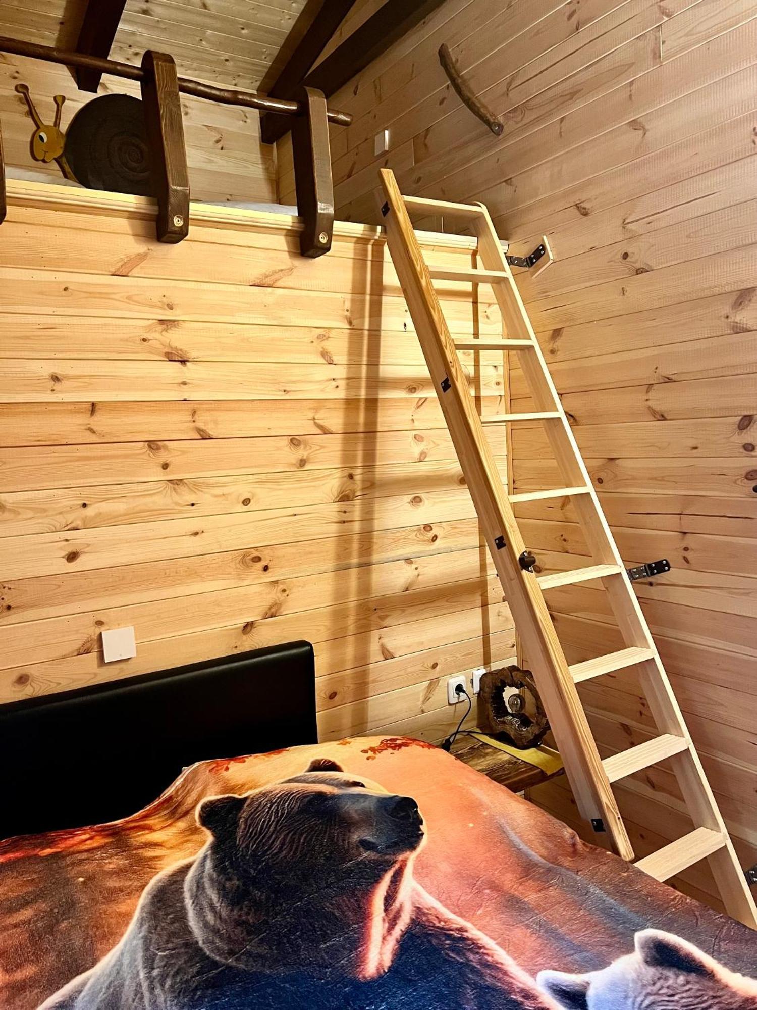 Holzhaus Baerenhoehle Am Wald Und See Neuruppin Ngoại thất bức ảnh